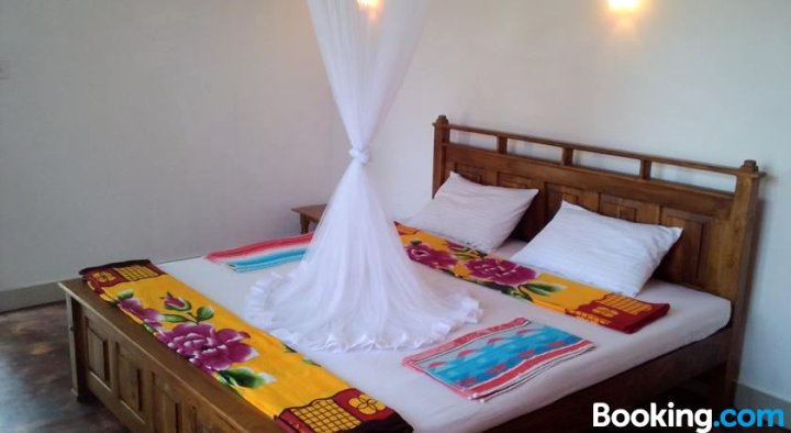 维诺迪亚客房旅馆(Vinodya Rooms)