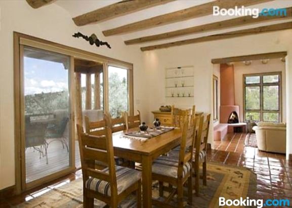 Camino Chaco in 1200 East Three-Bedroom Holiday Home