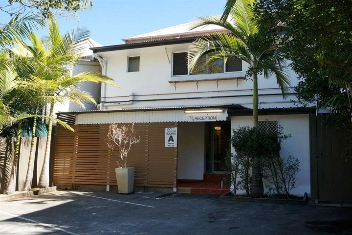 布里斯班崖屋汽车旅馆(The Cliff House - Motel Brisbane)