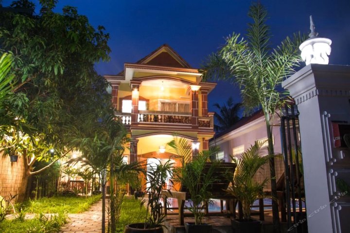 吴哥瑞斯别墅(Angkor Rithy Villa)