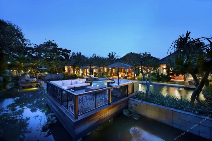 巴厘岛索菲特套房和别墅(Suites & Villas at Sofitel Bali)