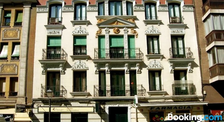 马德里达利公寓(Apartamentos Dali Madrid)