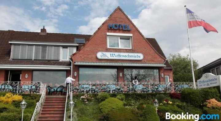 瓦芬施米德酒店(Hotel Waffenschmiede)