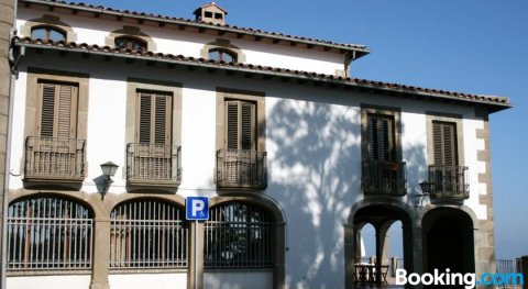 神殿德拉萨吕德圣圣费利乌日帕勒洛斯酒店(Santuari de la Salut de Sant Feliu de Pallerols)