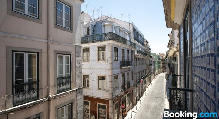 葡萄牙生活巴霍卡泰拉斯公寓(Portuguese Living Barroca Terrace Apartment)