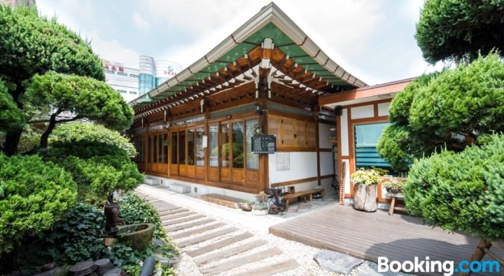 迪德兰驰韩屋旅馆(Ddlanche Hanok Stay Guesthouse)