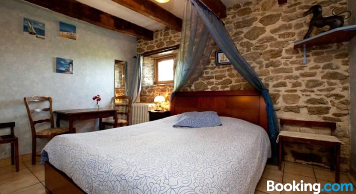 上萨蒙庄园住宿加早餐旅馆(Chambres d'Hôtes du Manoir du Haut Salmon)