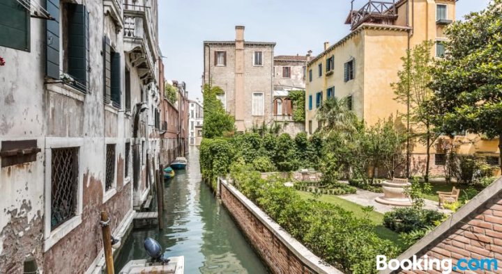 威尼斯顶层房酒店(The Venetian Penthouse)