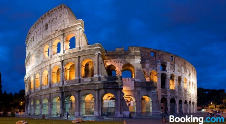 斗兽场宫殿之星旅馆(Colosseum Palace Star)