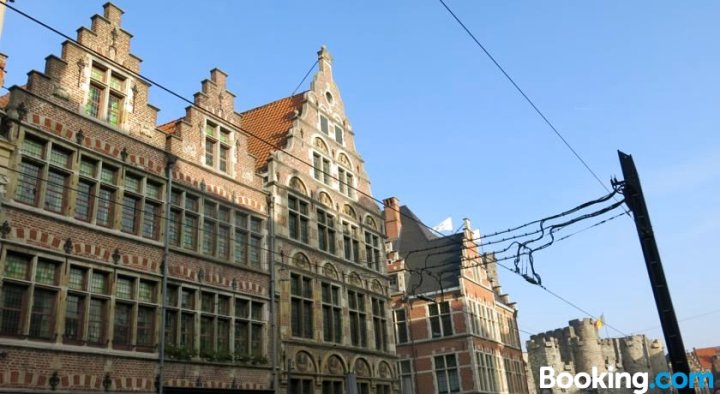 伯格大街8号旅馆(Burgstraat 8)