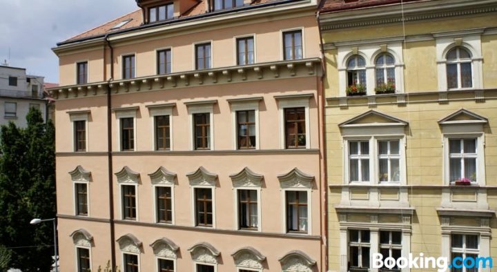 布拉格2号艺术公寓酒店(Art Apartments Prague II)