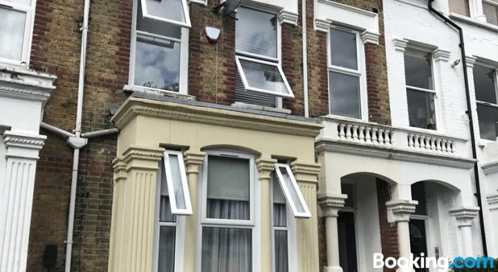 斯托克纽因顿附近兰德隆顿15号公寓(Landlondon15 Close Stoke Newington)