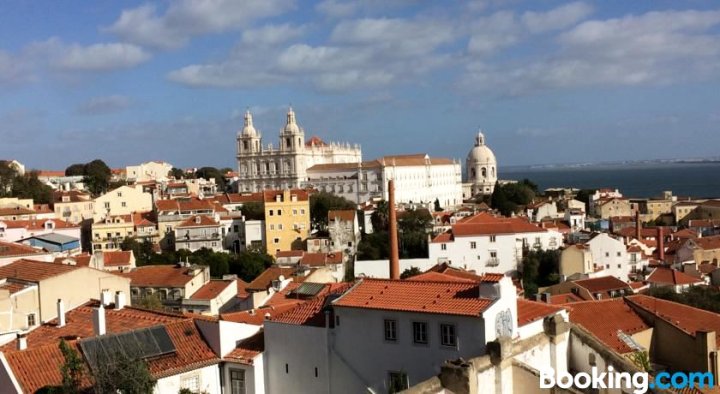 上城区奥拓巢阿塔拉亚公寓(Passport Lisbon Apartments)