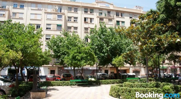 Apartamentos FV Flats Valencia - Mestalla 5
