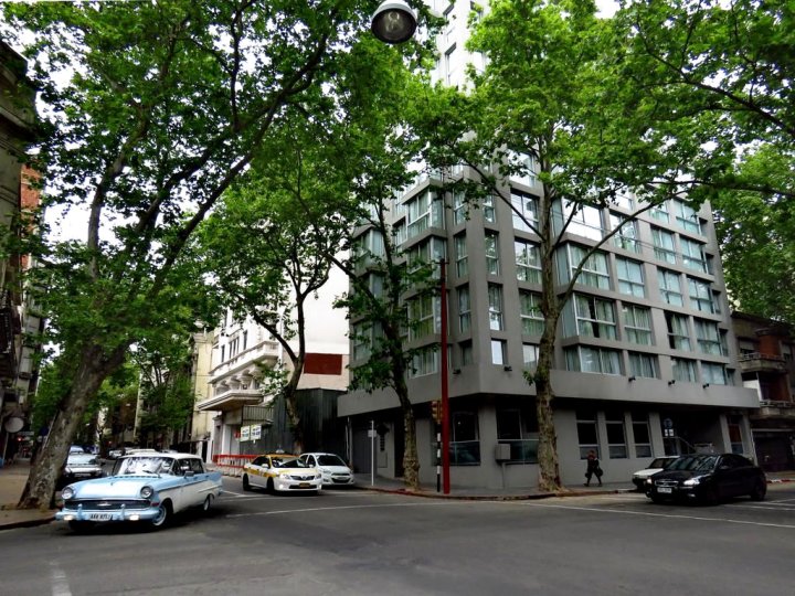 蒙得维的亚泰伊斯玛特酒店(Smart Hotel Montevideo by Tay Hotels)