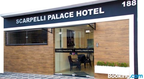 斯卡尔佩利皇宫酒店(Scarpelli Palace Hotel)
