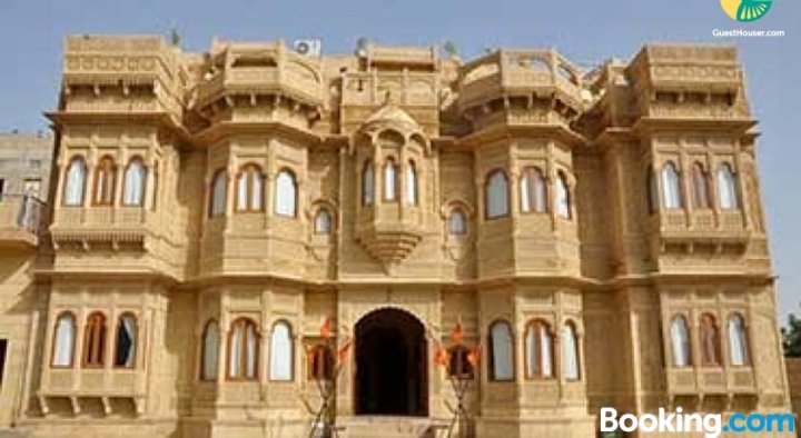 Heritage Stay with All Meals in Jaisalmer, by GuestHouser 42546