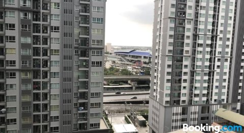 悦客雅克公寓(Yor Yak Condominium)