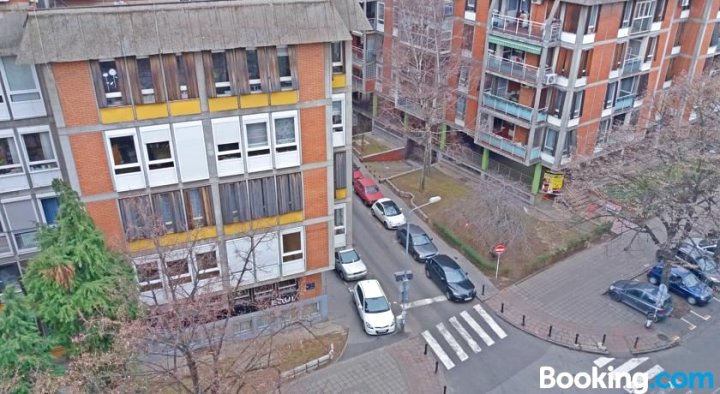 贝尔格莱德毕特公寓(Bitcoin Apartment Belgrade)