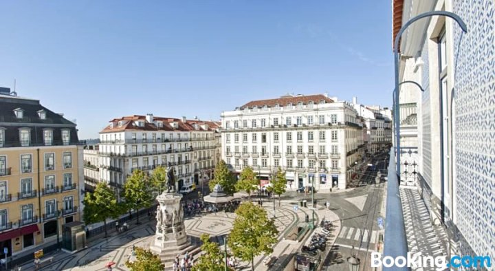 希亚多贾梅斯公寓|里斯本最佳公寓(Chiado Camões Apartments | Lisbon Best Apartments)