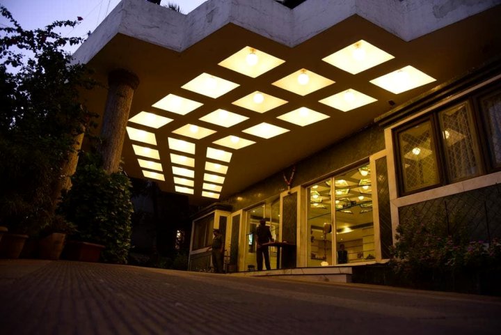 孟买阿缇希酒店(Hotel Atithi Mumbai)