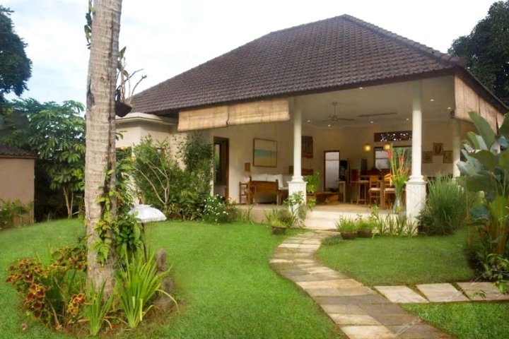 巴厘岛乌布中心区一卧大泳池维斯塔花园别墅(Vista Garden Villa 1 Bed Large Pool Central Ubud Bali)