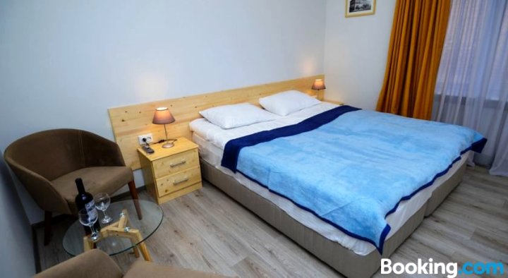 第比利斯四室招待所(4Rooms Guesthouse Tbilisi)