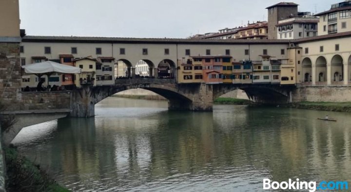 老桥小巢公寓(Ponte Vecchio's Nest)
