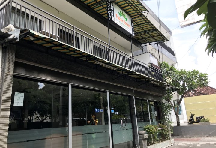 图班托雷斯住宿酒店(Tuban Torres Accommodation)