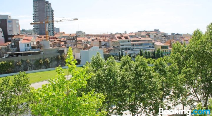 特琳达波尔图公寓集团(Trindade Oporto Apartments Group)