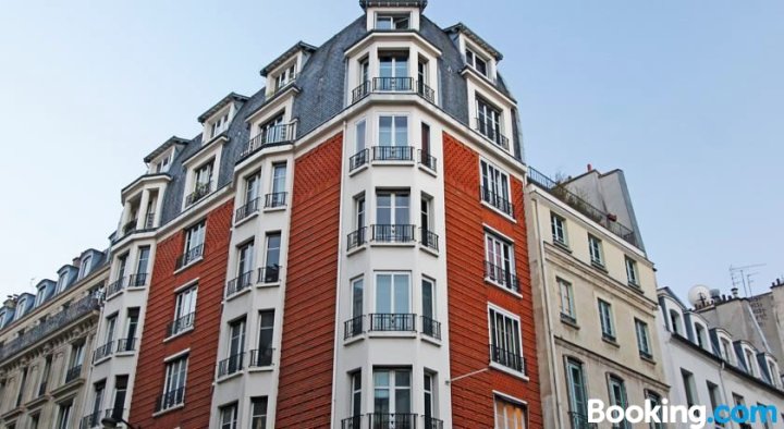 Pick A Flat's Apartment in Saint Michel - Rue Du Sommerard