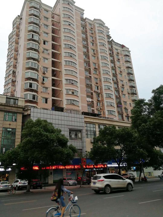 海豚青年旅舍(南昌火车站西广场店)