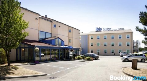 宜必思维也纳里昂岛大宝酒店(Hotel Ibis Budget Lyon Isle d'Abeau)