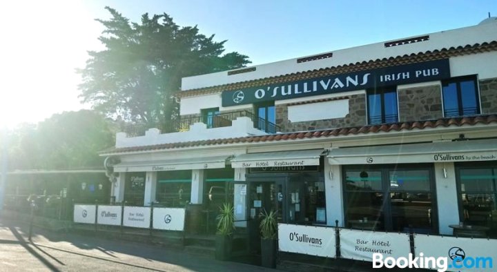 奥苏耶芳酒吧及酒店(O'Sullivans Bar and Hotel)