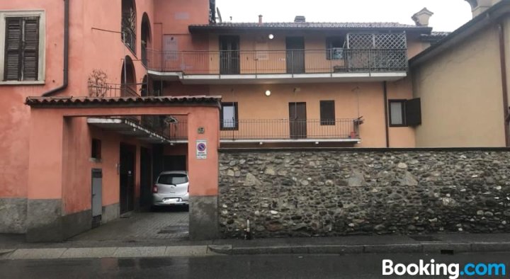 贝加莫2号公寓(Apartment Bergamo 2)