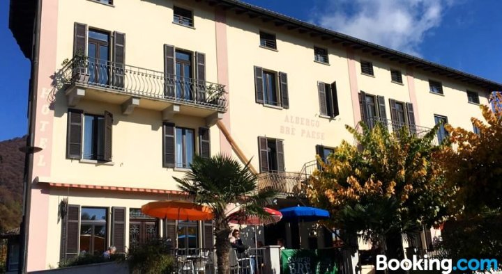 Salotto Brè - Bed & Breakfast Charming Rooms