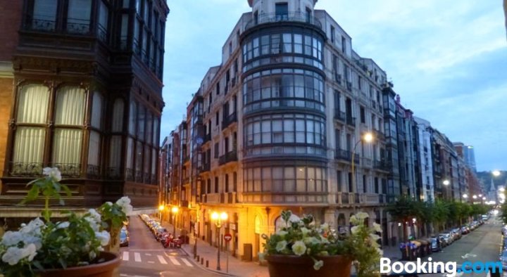 毕尔巴鄂艺术旅馆(Bilbao Art Lodge)