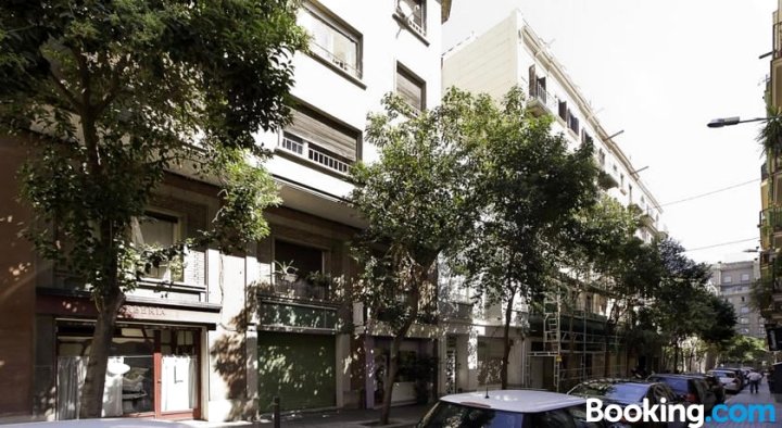 BCN弗兰塞斯克马西亚公寓(BCN Francesc Macià Apartments)