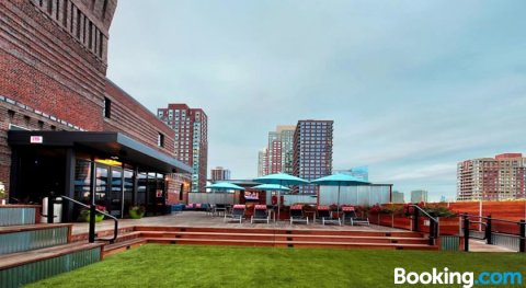 克恩索之家公寓 - 泽西市莫德拉(Kenshō Homes - Jersey City Modera)