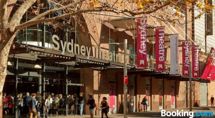 班朗加洛城市景观酒店H329(Barangaroo City View H329)