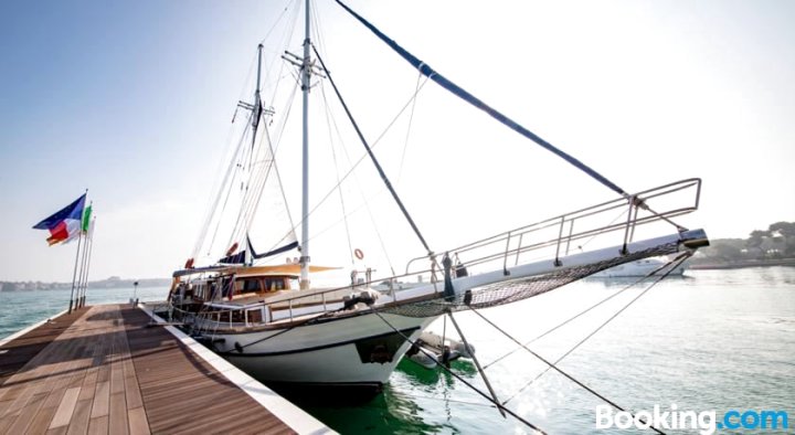 圣马可威尼斯之船酒店(Venezia Boat San Marco)