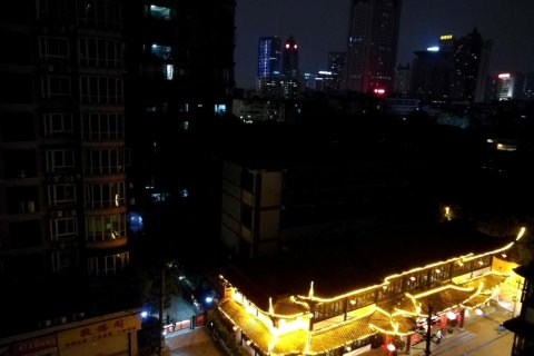 成都蓝白子精品公寓