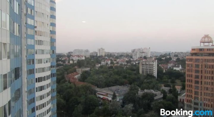 亨尼斯卡亚5号公寓(Apartments on Henuezskaya 5)