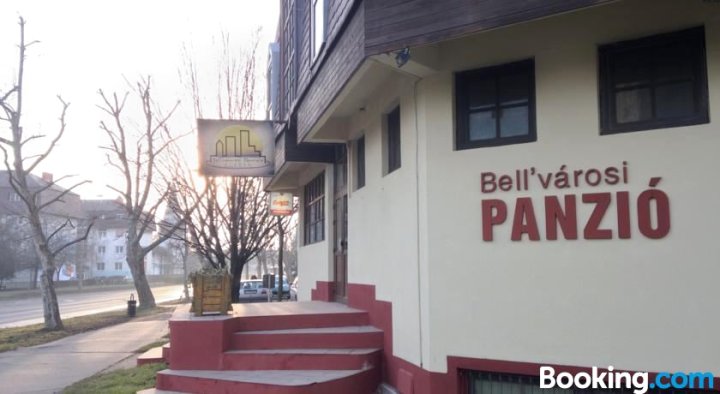 贝尔瓦罗斯盘兹奥酒店(Belvárosi Panzió)