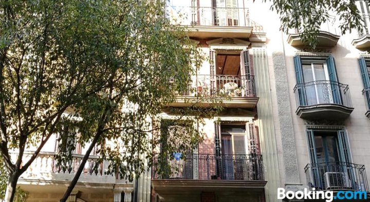 Always Barcelona Apartments - Montjuic