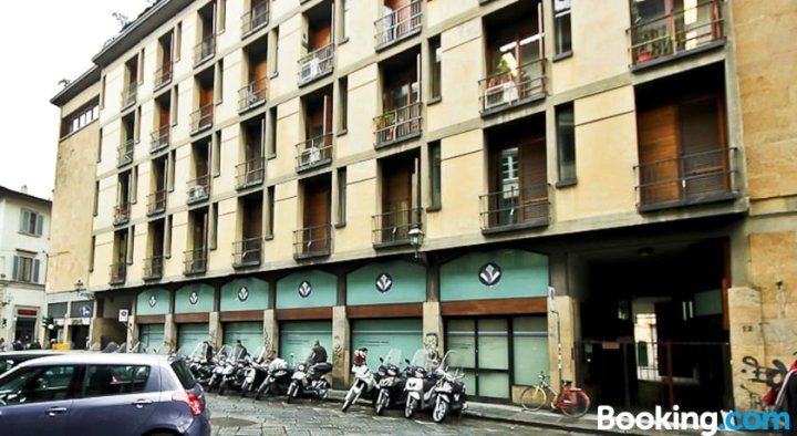 佛罗伦萨维尔威尔第公寓(Apartments Florence Via Verdi)