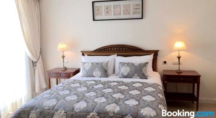 马贝拉瓜达尔潘豪华套房公寓(Guadalpin Marbella Luxury Suite)