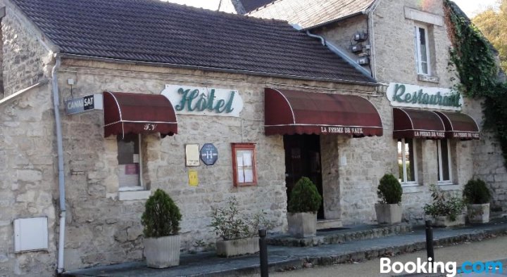 沃克斯农场酒店(Hotel Restaurant - La Ferme de Vaux Creil Chantilly)