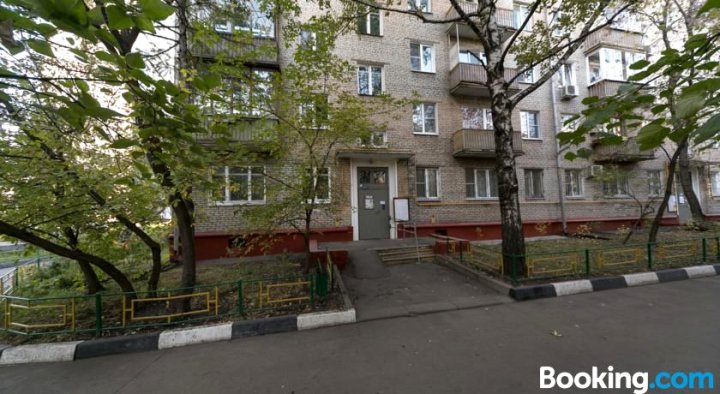珀莱泽维斯卡好生活公寓(Goodlife Apartment on Polezhaevskaya)