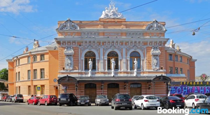 别林斯基大街公寓(Apartments on Belinskogo Ulitsa)